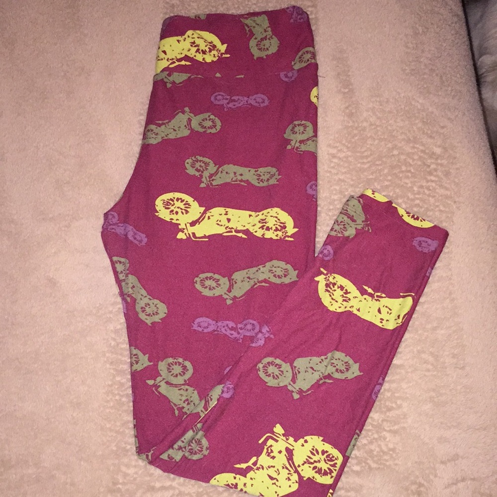 Tall and curvy Lularoe leggings